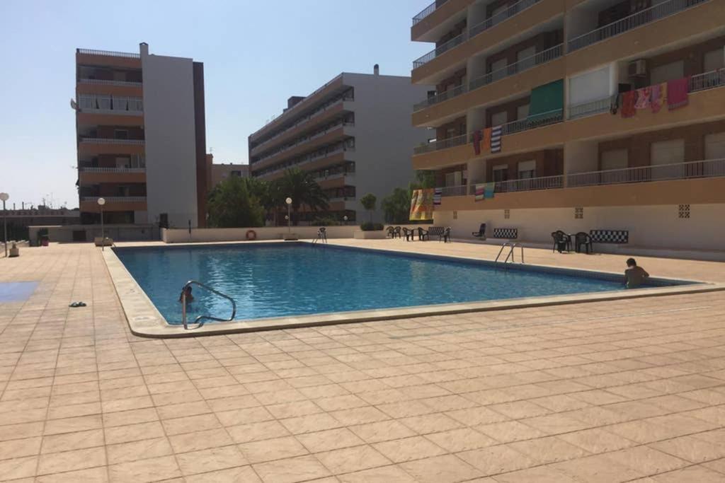 Fantastic Location - Ground Floor Apartment In Walking Distance To The Beach Torrevieja Exterior photo